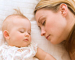 Как уложить ребенка спать без слез?