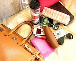 Что должно быть в сумочке у каждой девушки?