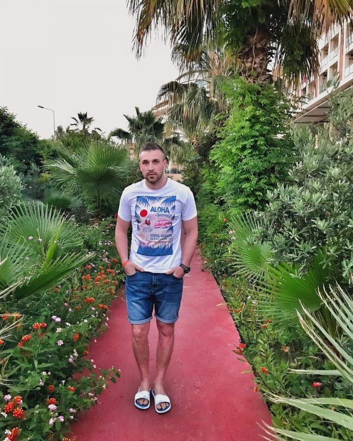 Экс-участник «Дом 2» Игорь Трегубенко на отдыхе в солнечной Турции