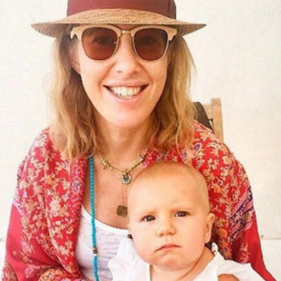 Ксения Собчак впервые за долгое время продемонстрировала лицо своего сына