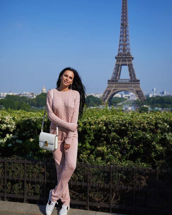 Фотосессия восхитительной Виктории Романец в Париже