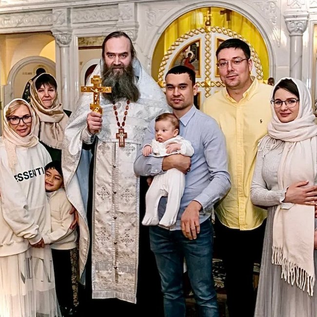 Фотоподборка с крещения сына Андрея Чуева