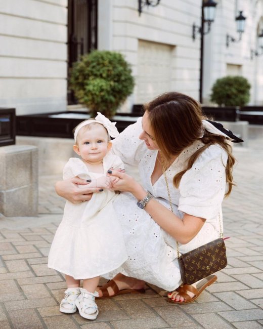 Красивая фотоссесия Эллы Сухановой с дочерью Эвелиной