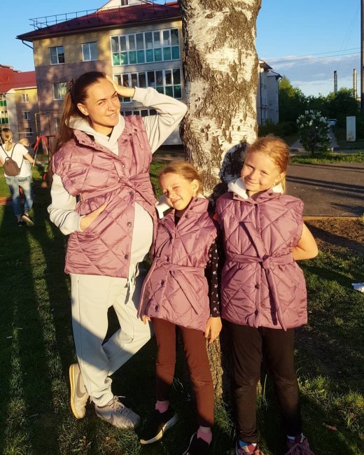 Фотоссесия Марии Круглыхиной с красавицами дочками